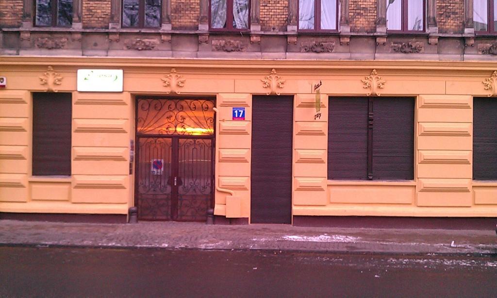 Pokoje Goscinne P.O.W. 17 Lodz  Luaran gambar